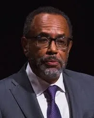 Gooding WilliamsR Headshot.jpg